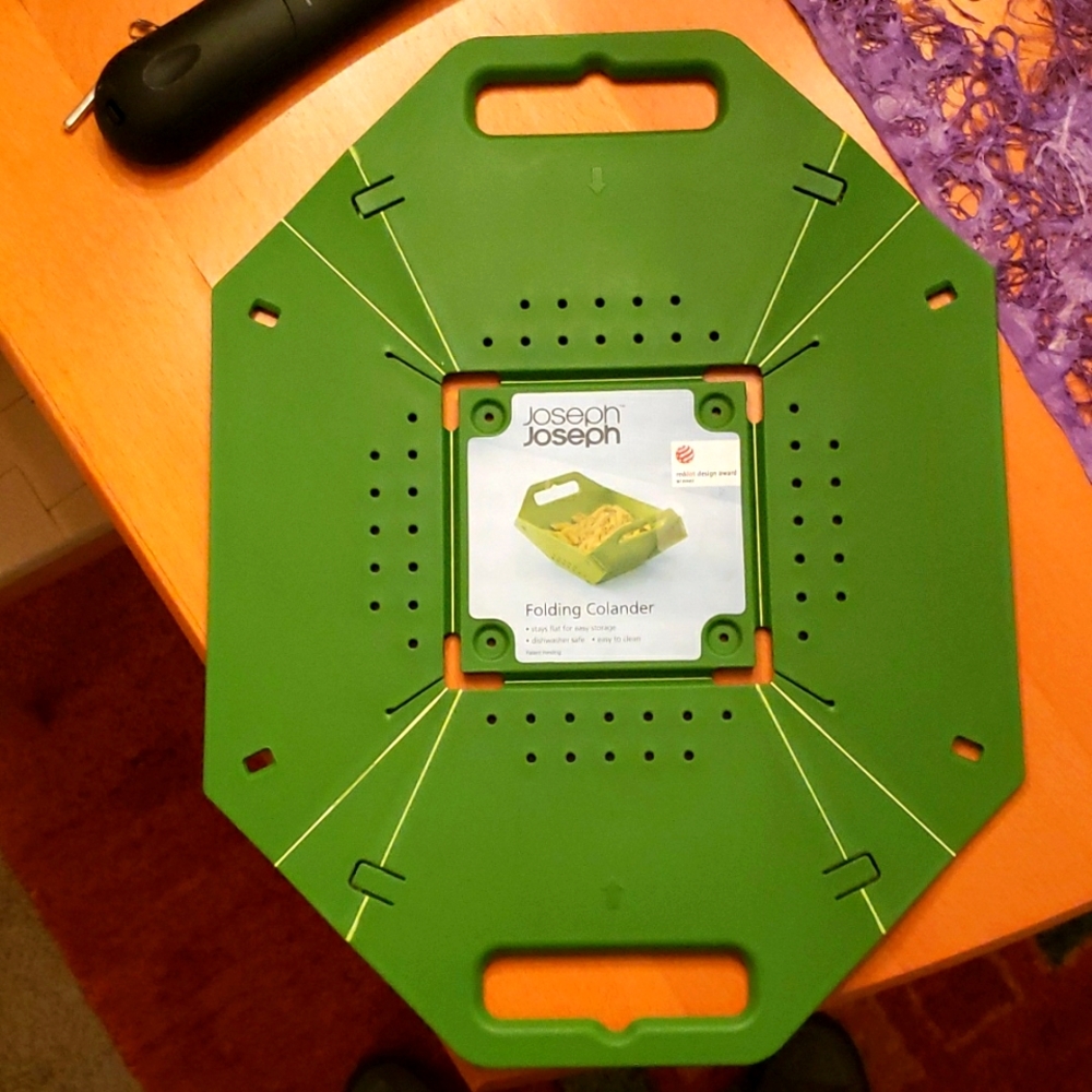 Joseph Joseph Folding Colander